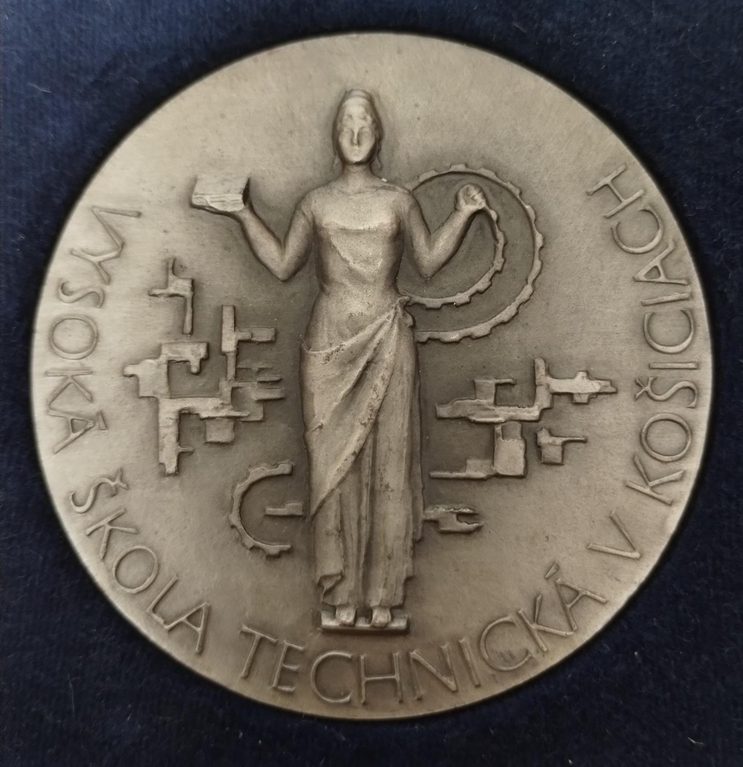 Predná strana - Vysoká škola technická v Košiciach