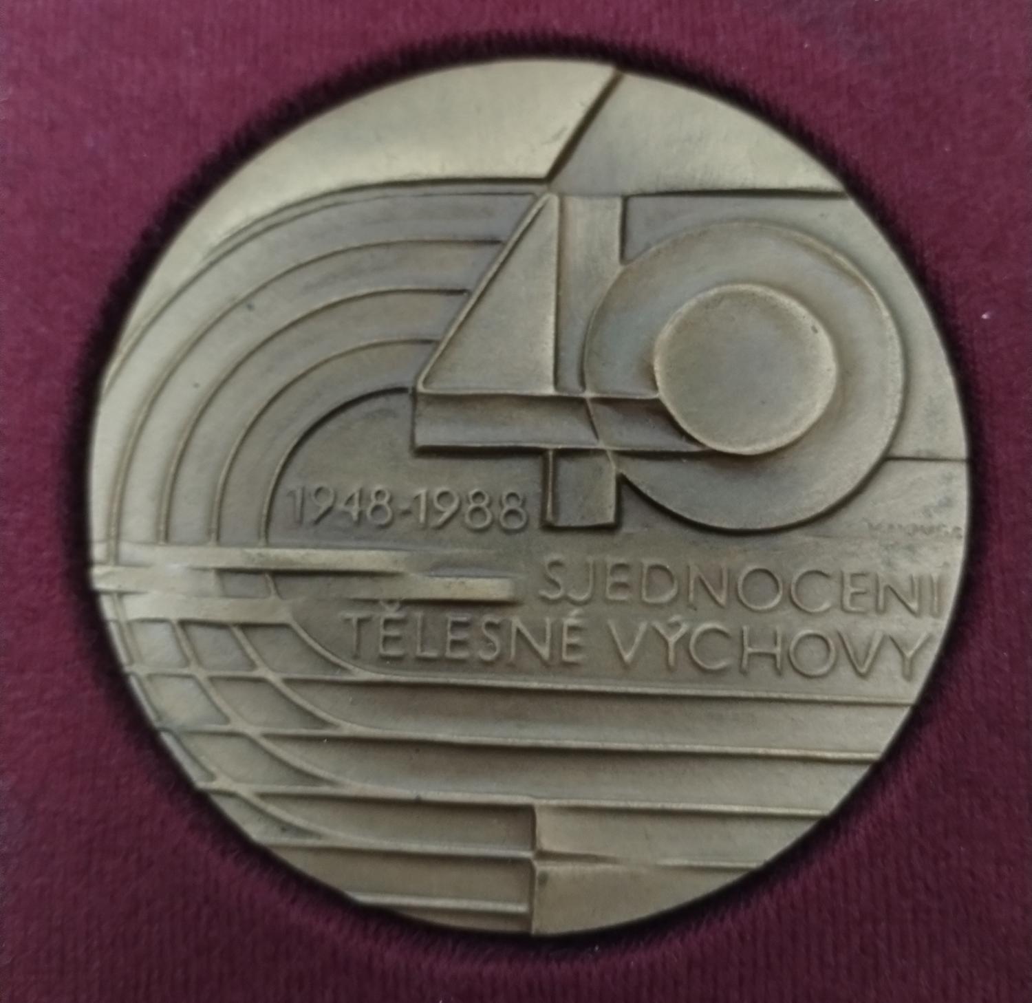 Predná strana - Sjednocení telesné výchovy 40 výročí