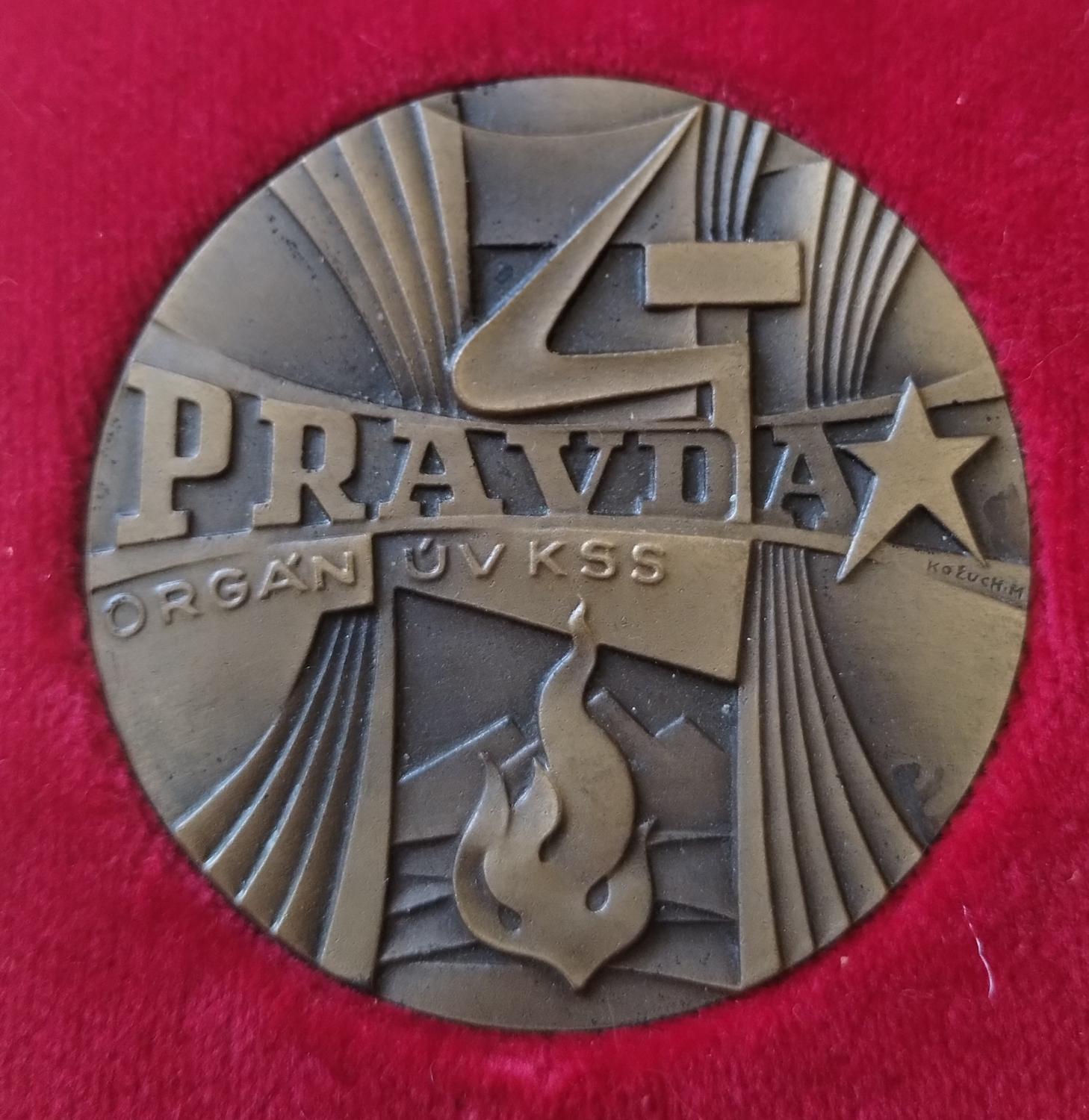 Predná strana - Pravda