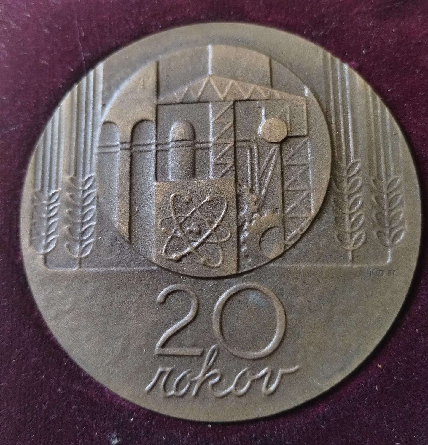 Predná strana - 20 rokov blahoželáme
