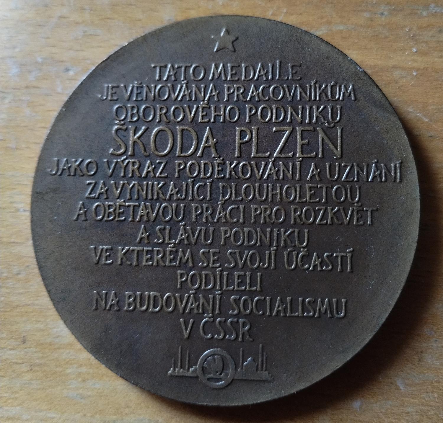 Zadná strana - Škoda Plzeň