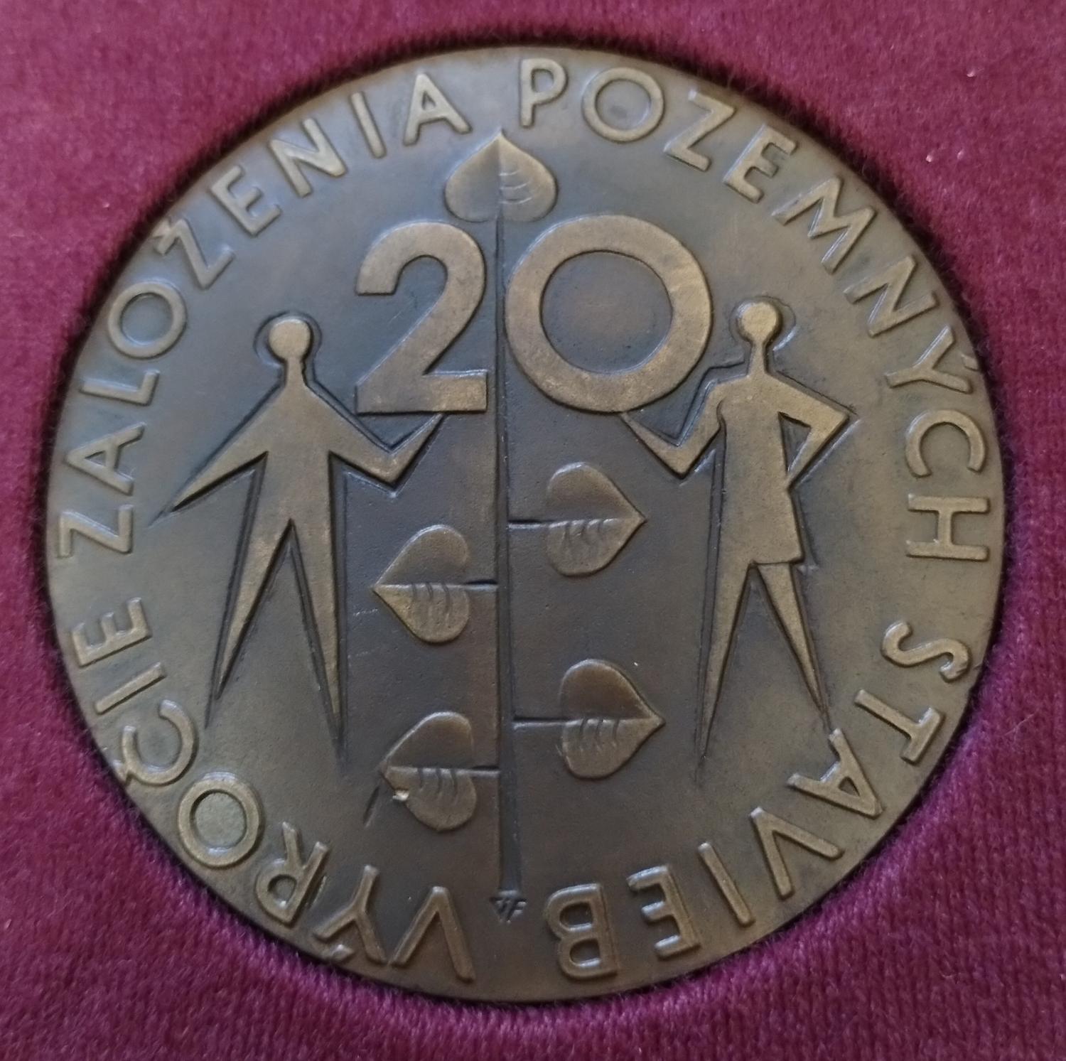 Predná strana - Pozemné stavby Źilina