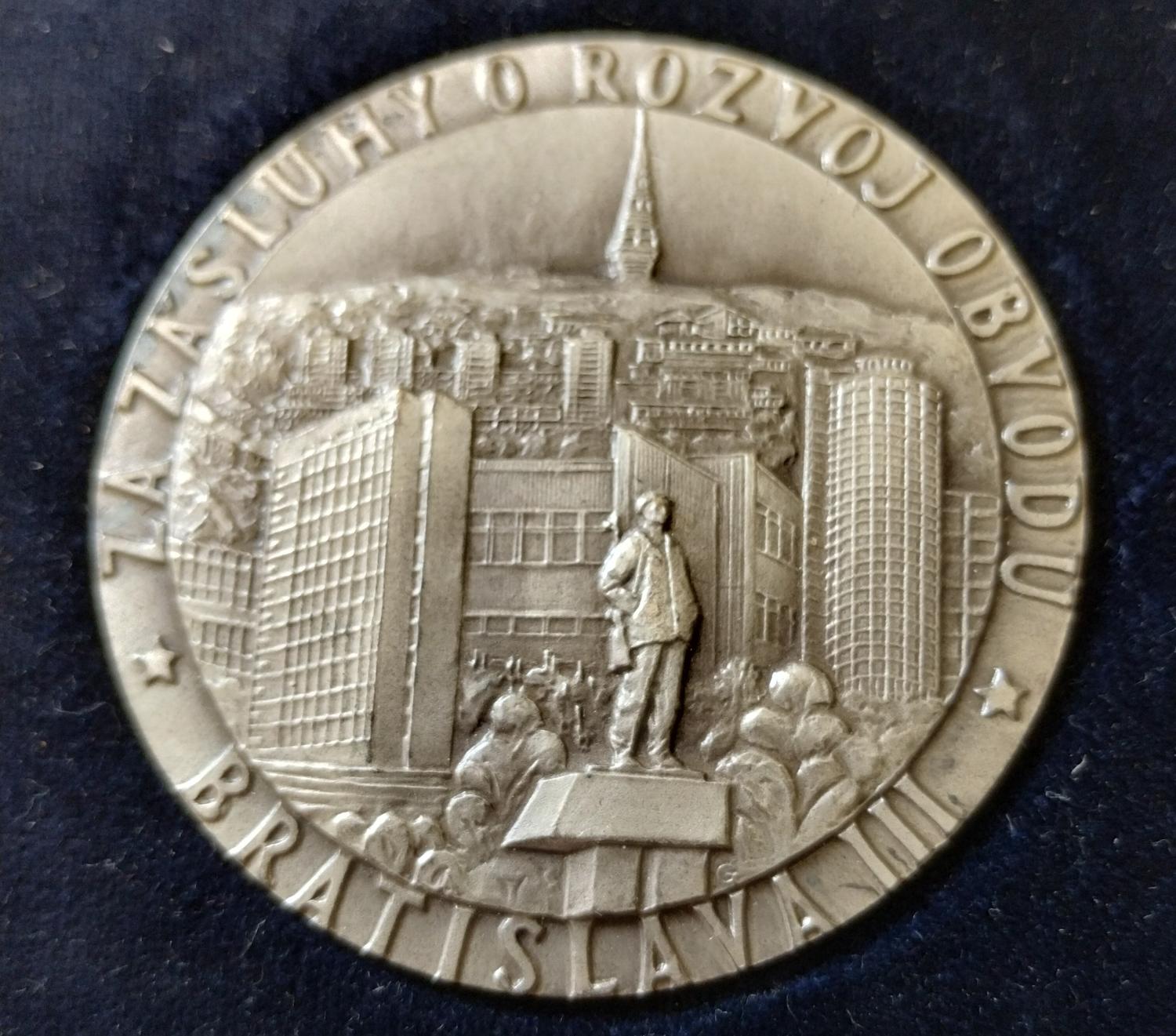 Predná strana - Bratislava III za zásluhy o rozvoj obvodu
