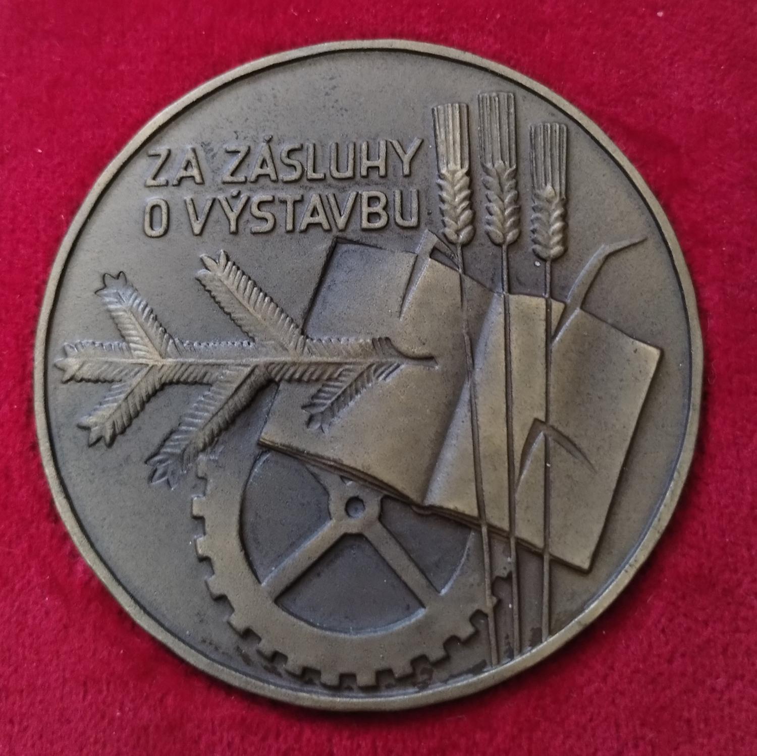 Zadná strana - Za zásluhy o výstavbu Liptovský Mikuláš