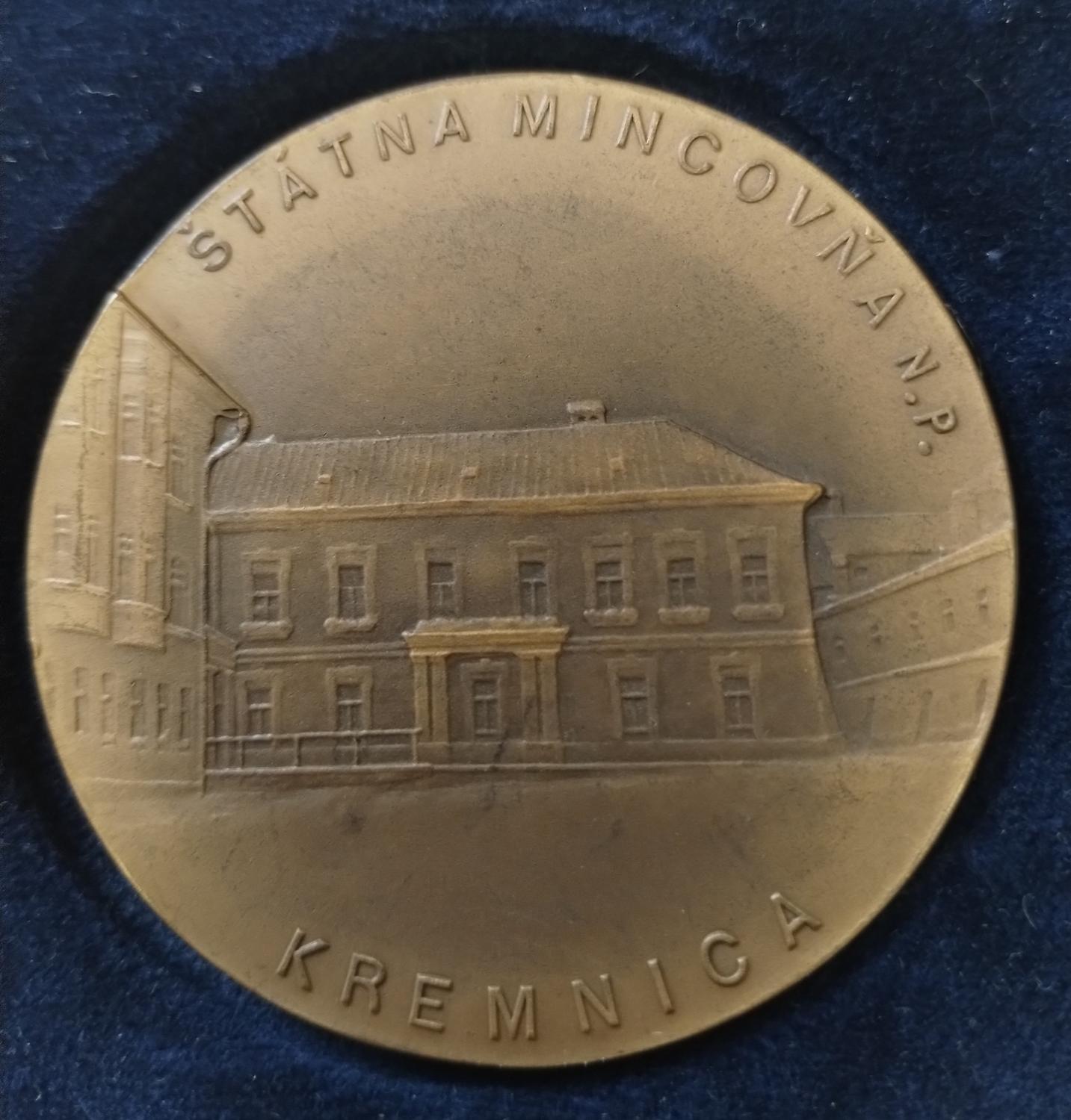 Predná strana - Štátna mincovňa Kremnica položenie základného kameňa
