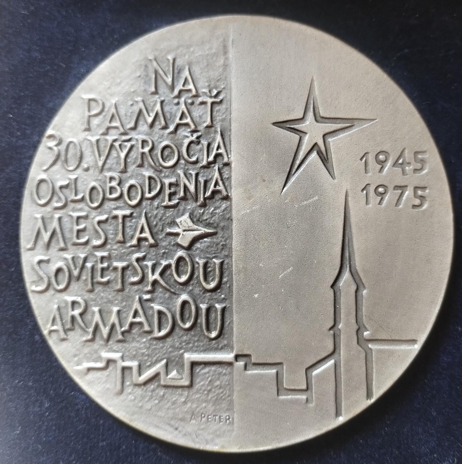 Predná strana - Nové Zámky 30 výročie oslobodenia