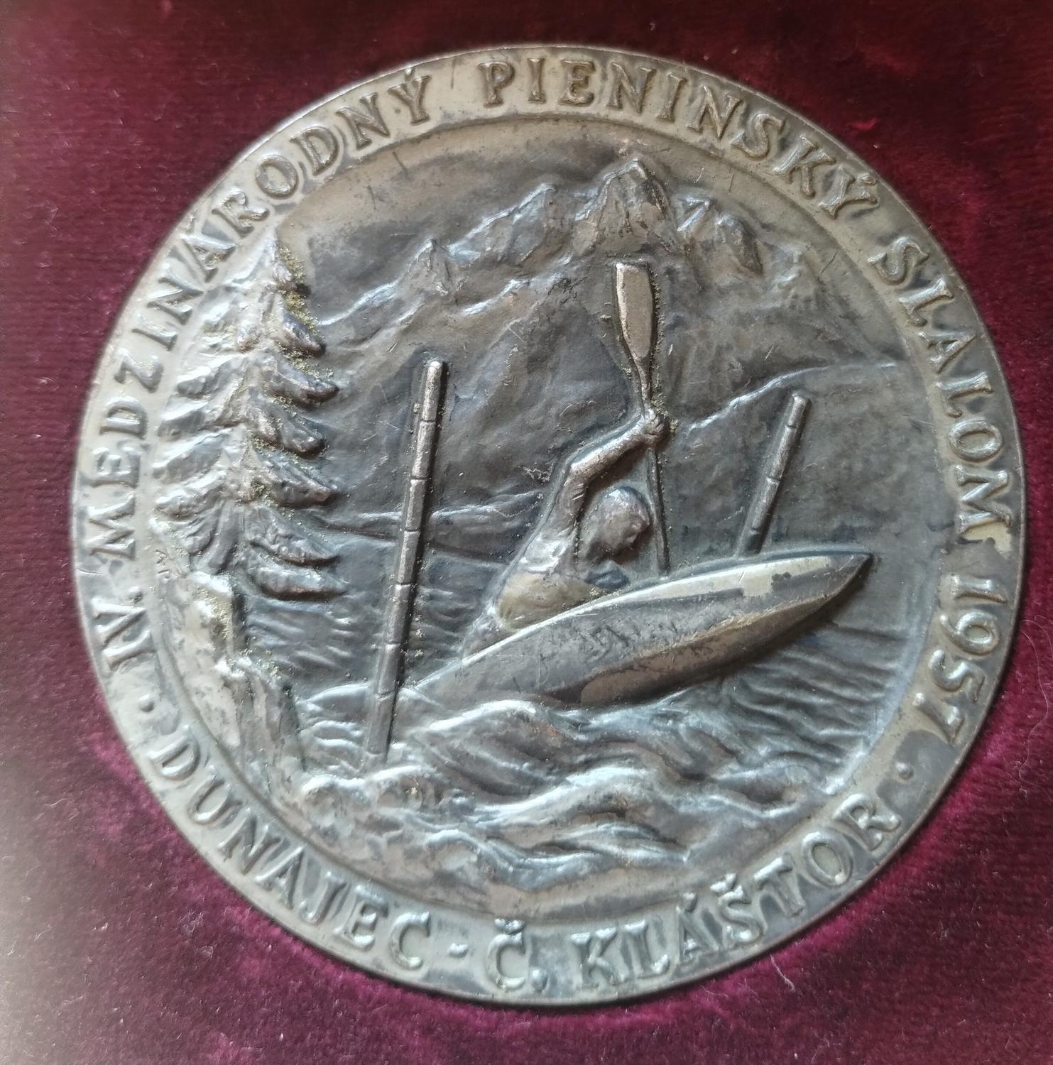 Predná strana - IV. medzinárodný Pieninský slalom