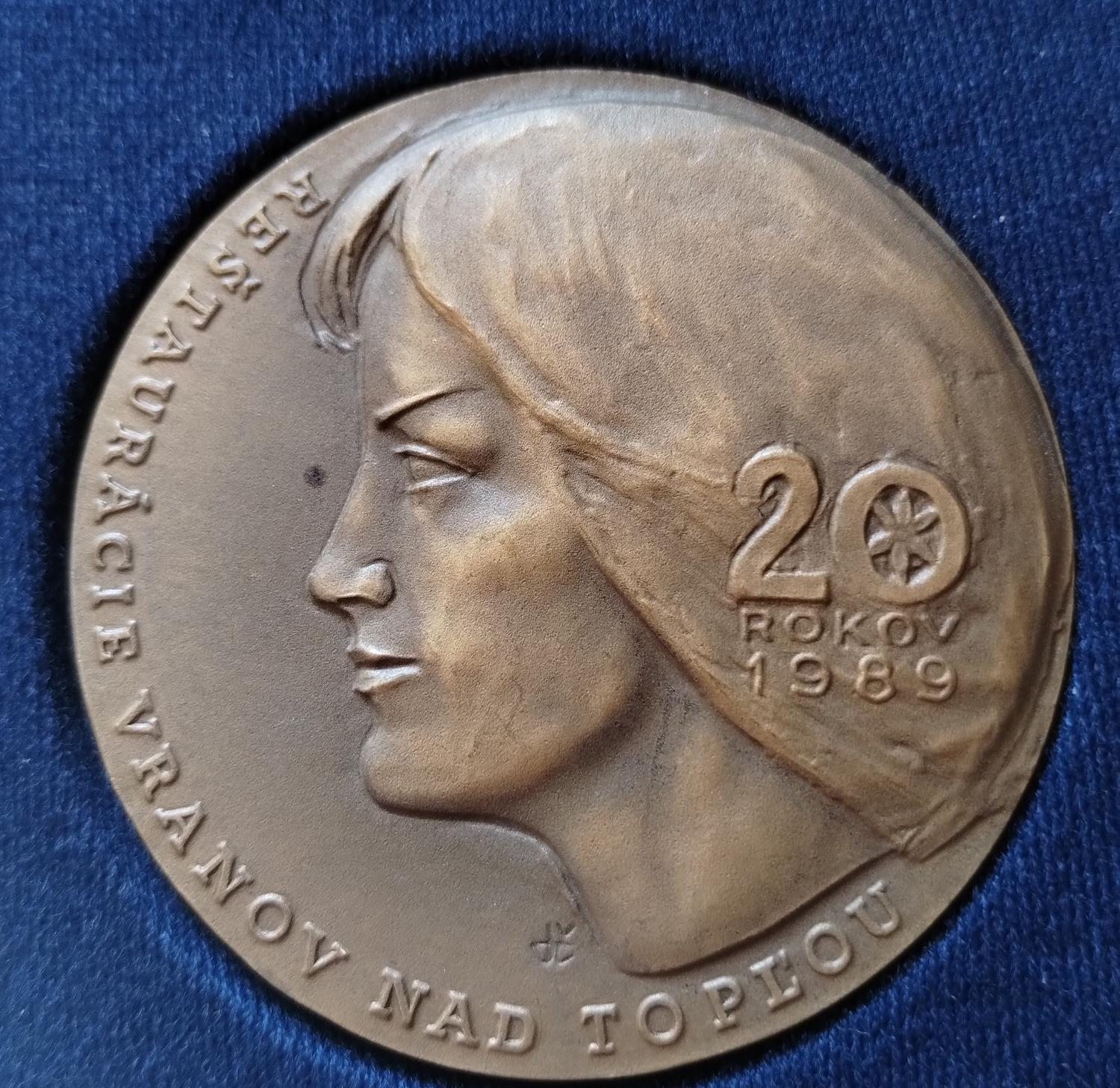 Predná strana - Reštaurácie Vranov nad Topľou 20 rokov