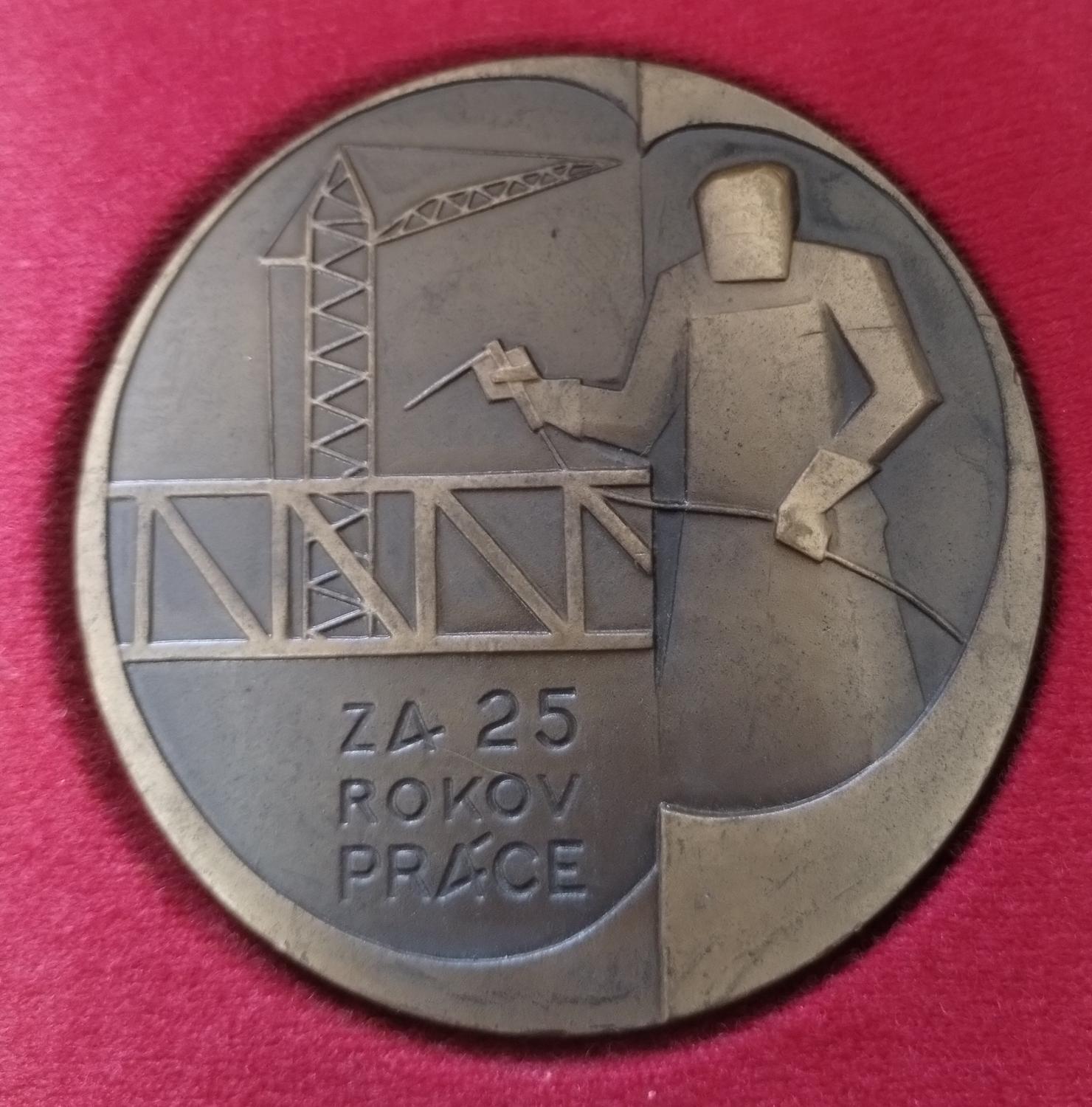 Zadná strana - Mostáreň Brezno 25