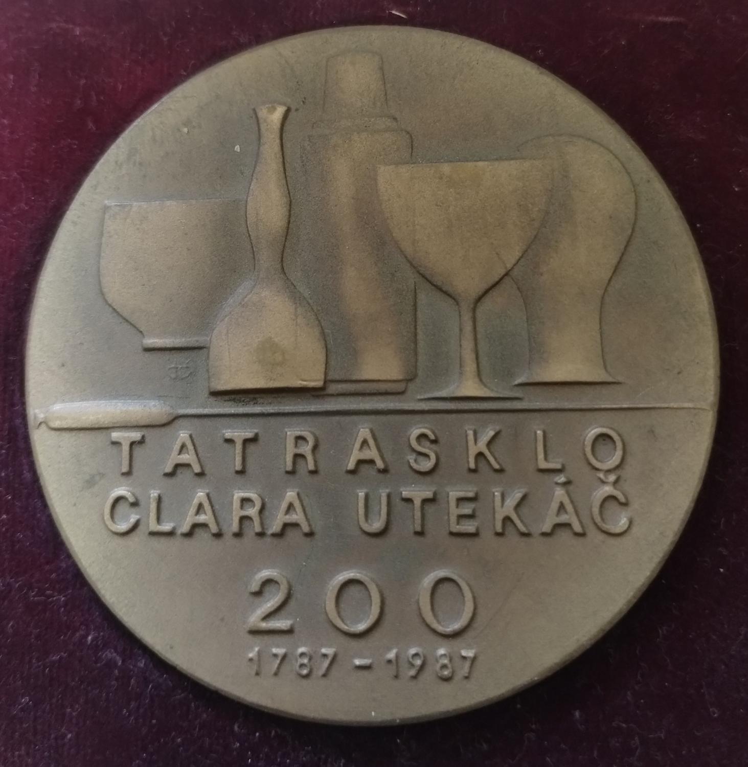 Predná strana - Tatrasklo Clara  Utekáč 200 rokov