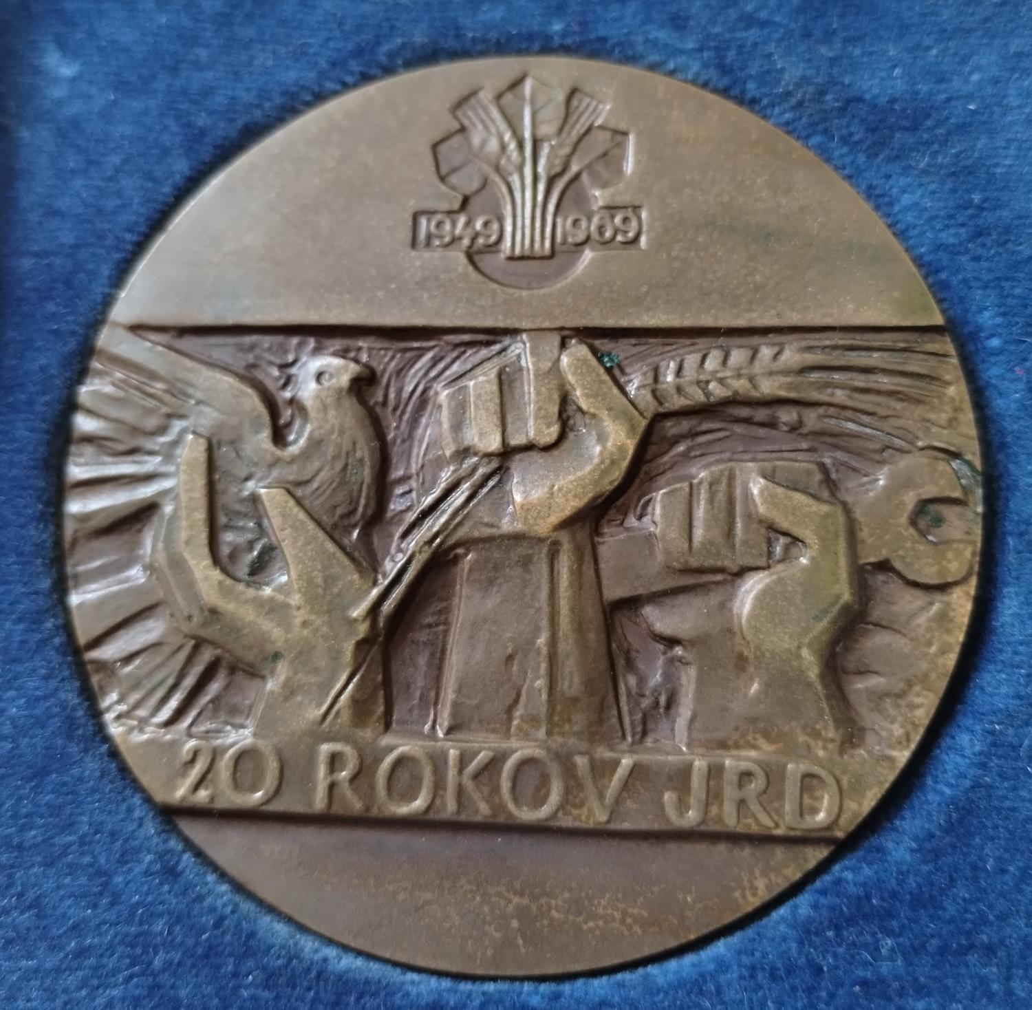 Predná strana - JRD 20 rokov