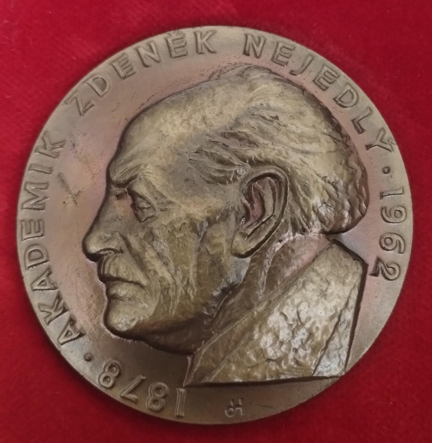 Predná strana - Zdeňek Nejedlý