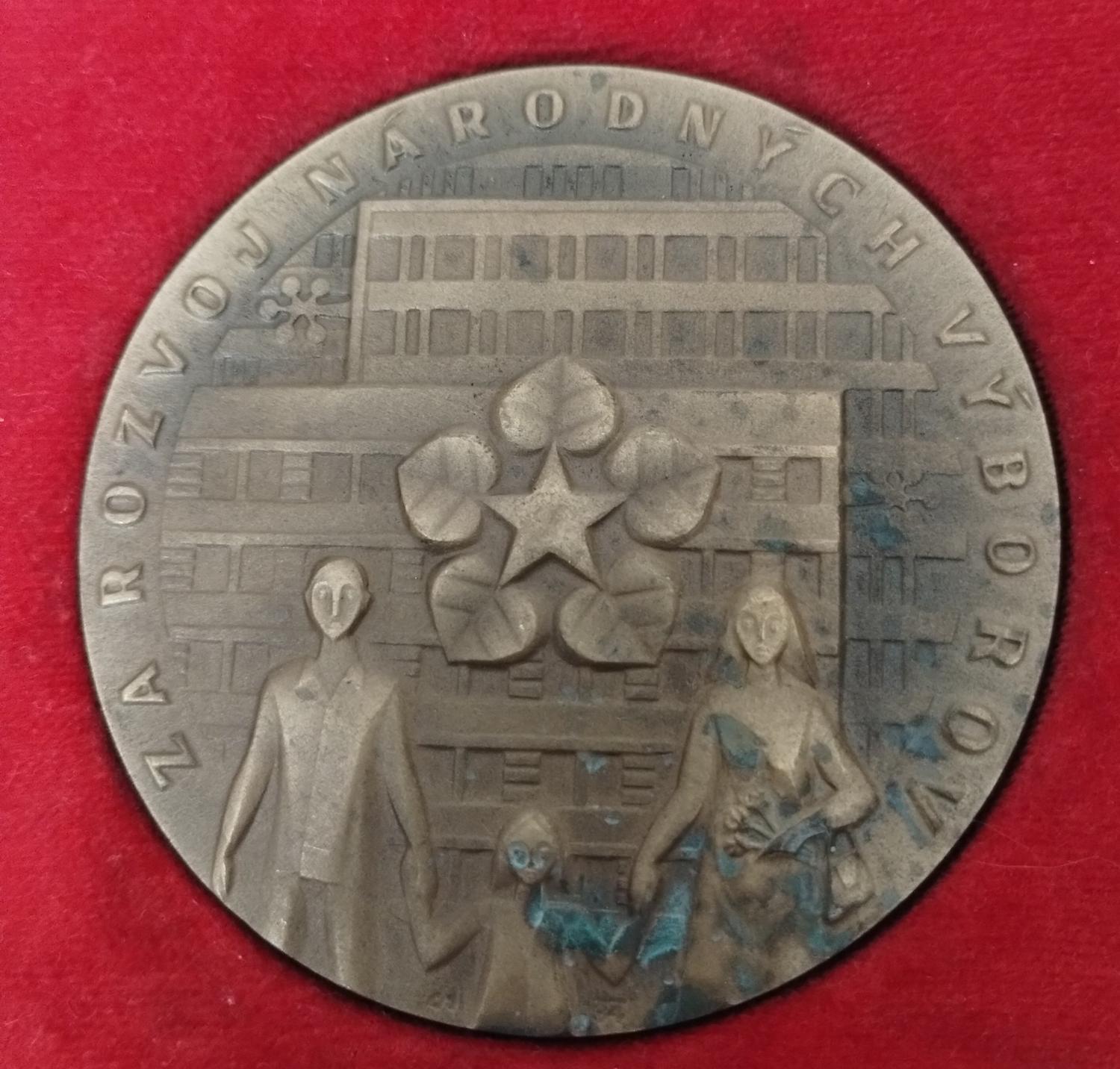 Predná strana - Za rozvoj národných výborov