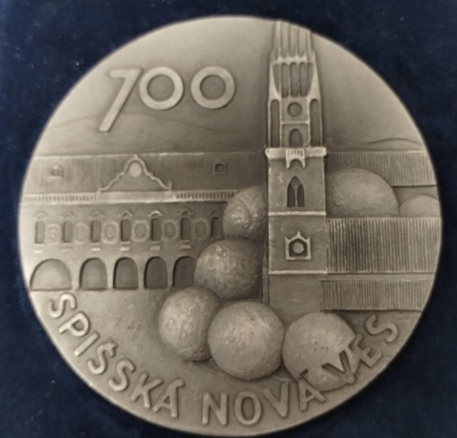 Predná strana - Spišská nová Ves 700 rokov