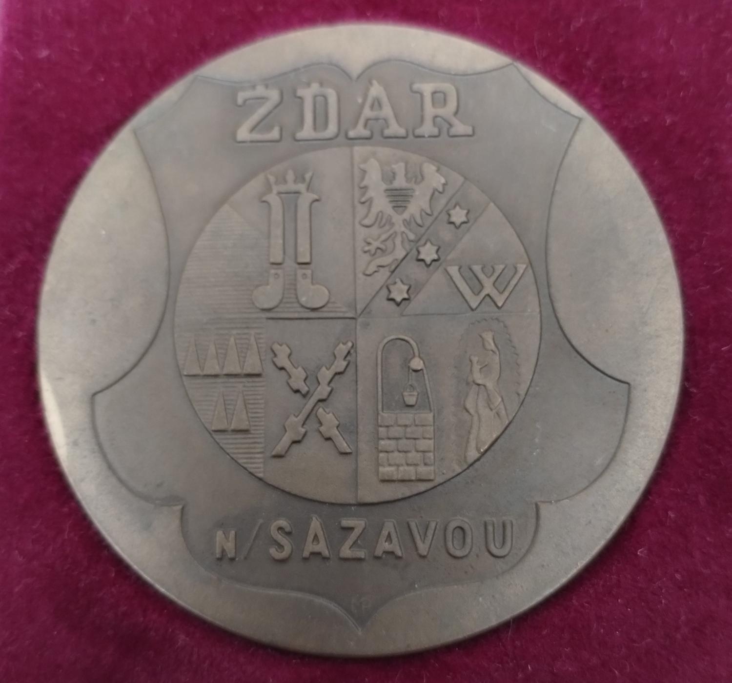 Zadná strana - Žďár nad Sázavou novému občanovi mesta