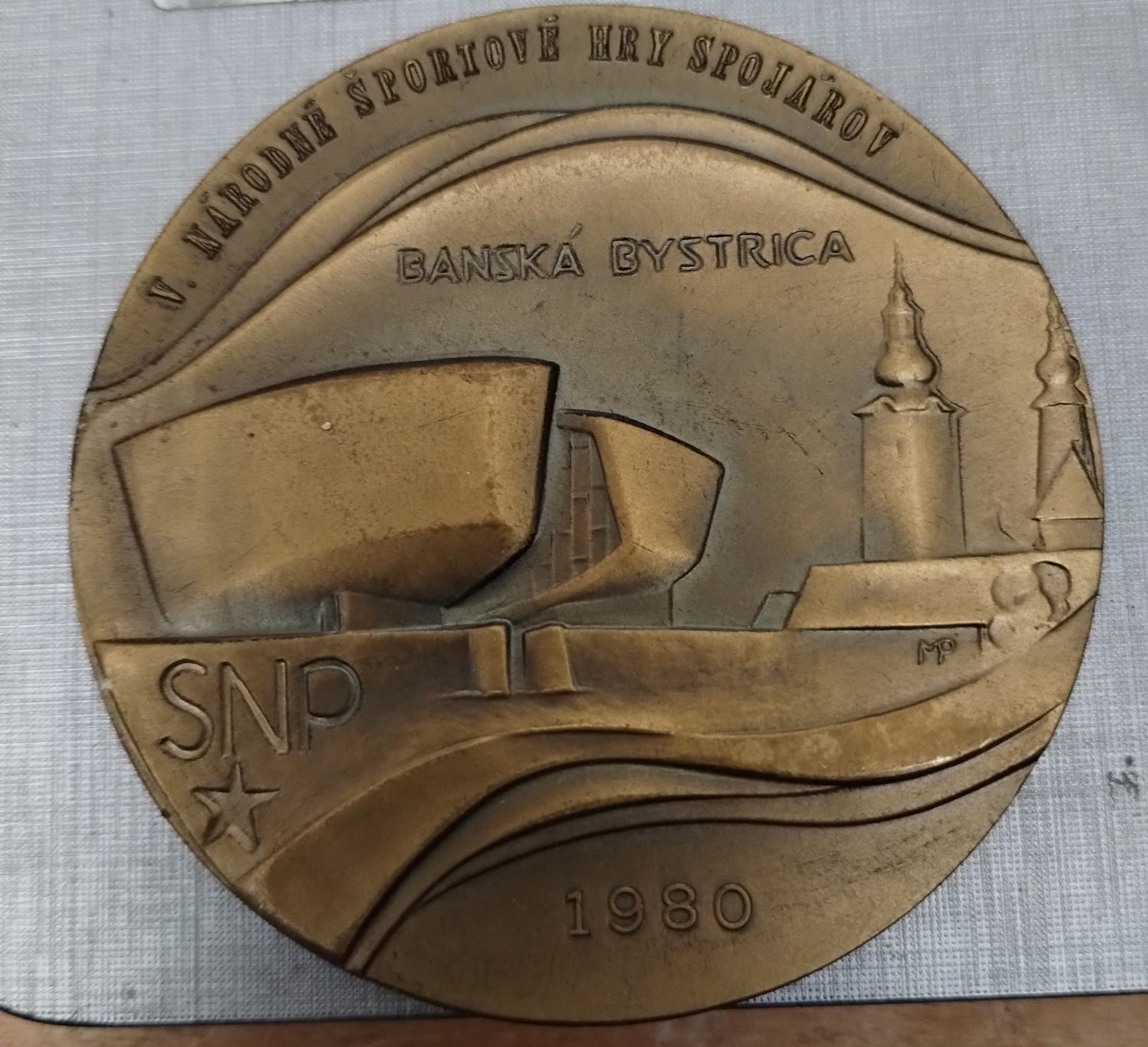 Predná strana - V národné hry spojárov Banská Bystrica