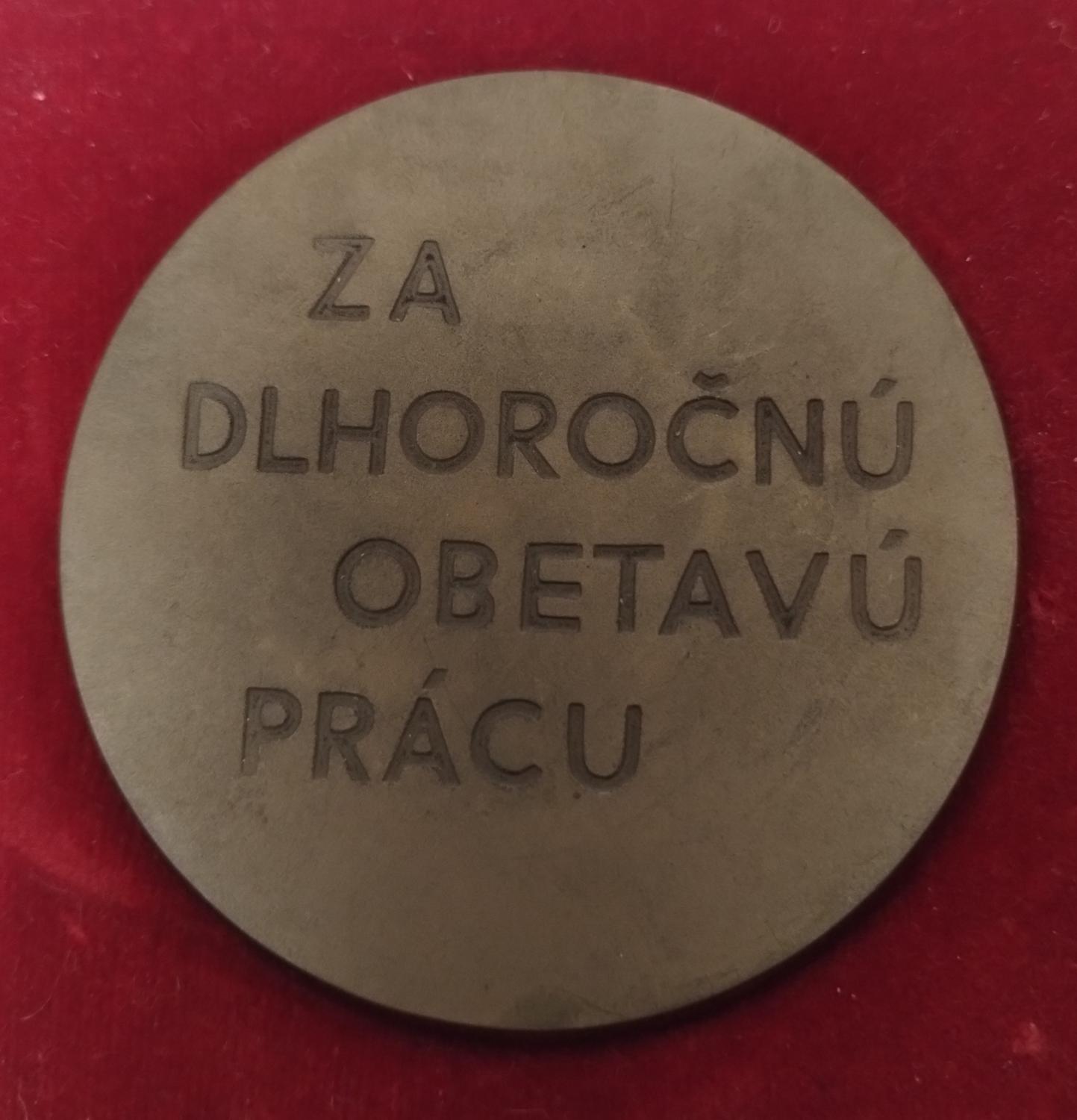 Zadná strana - Hutné Stavby