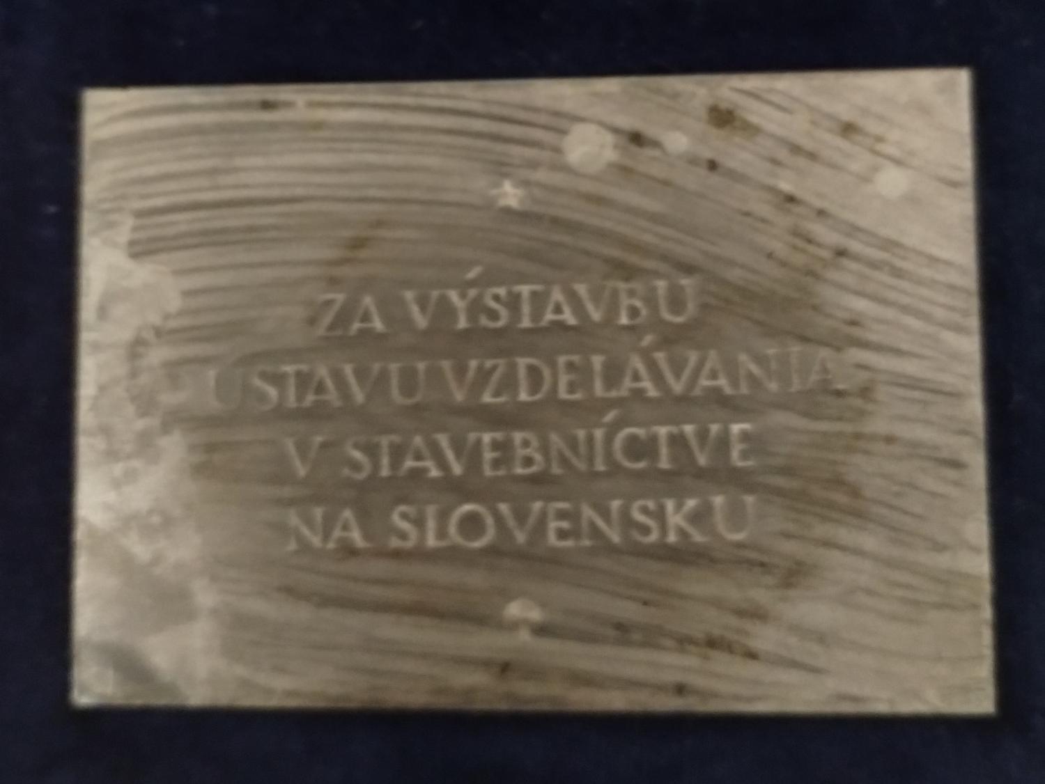 Zadná strana - Ústav vzdelávania v stavebníctve