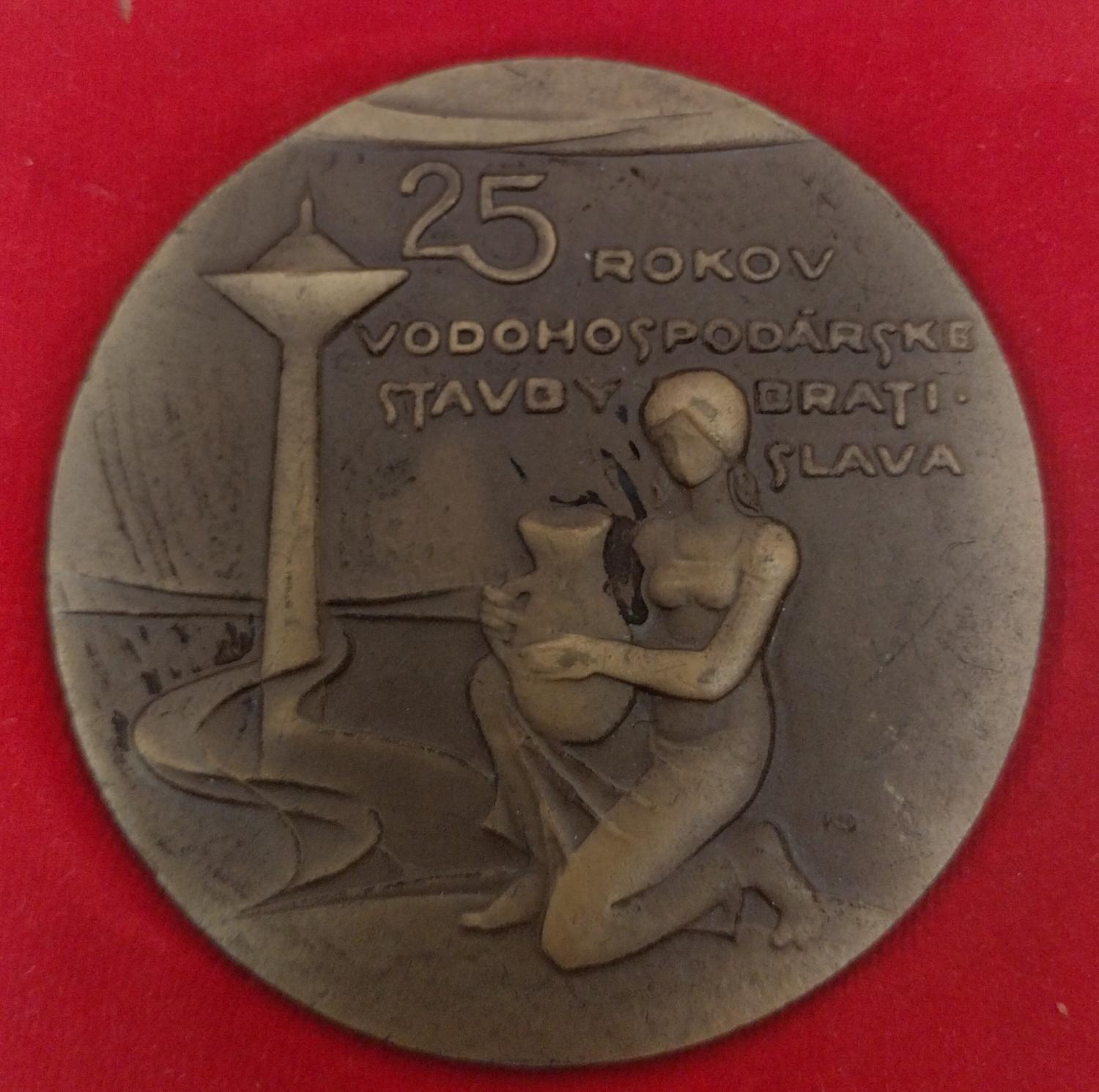 Predná strana - Vodohospodárske stavby Bratislava 25 rokov