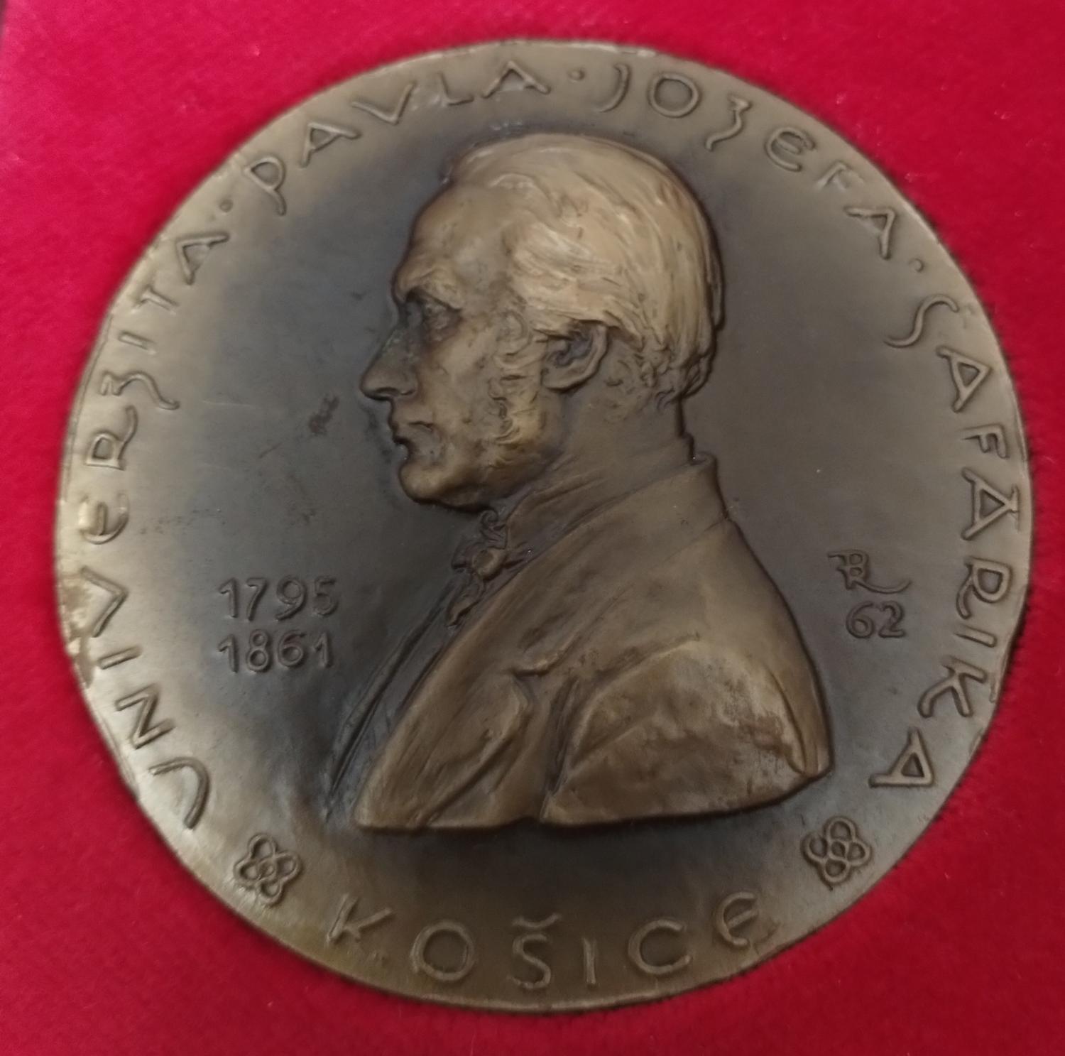 Zadná strana - Lekárska fakulta P.J.Šafárika v Košiciach