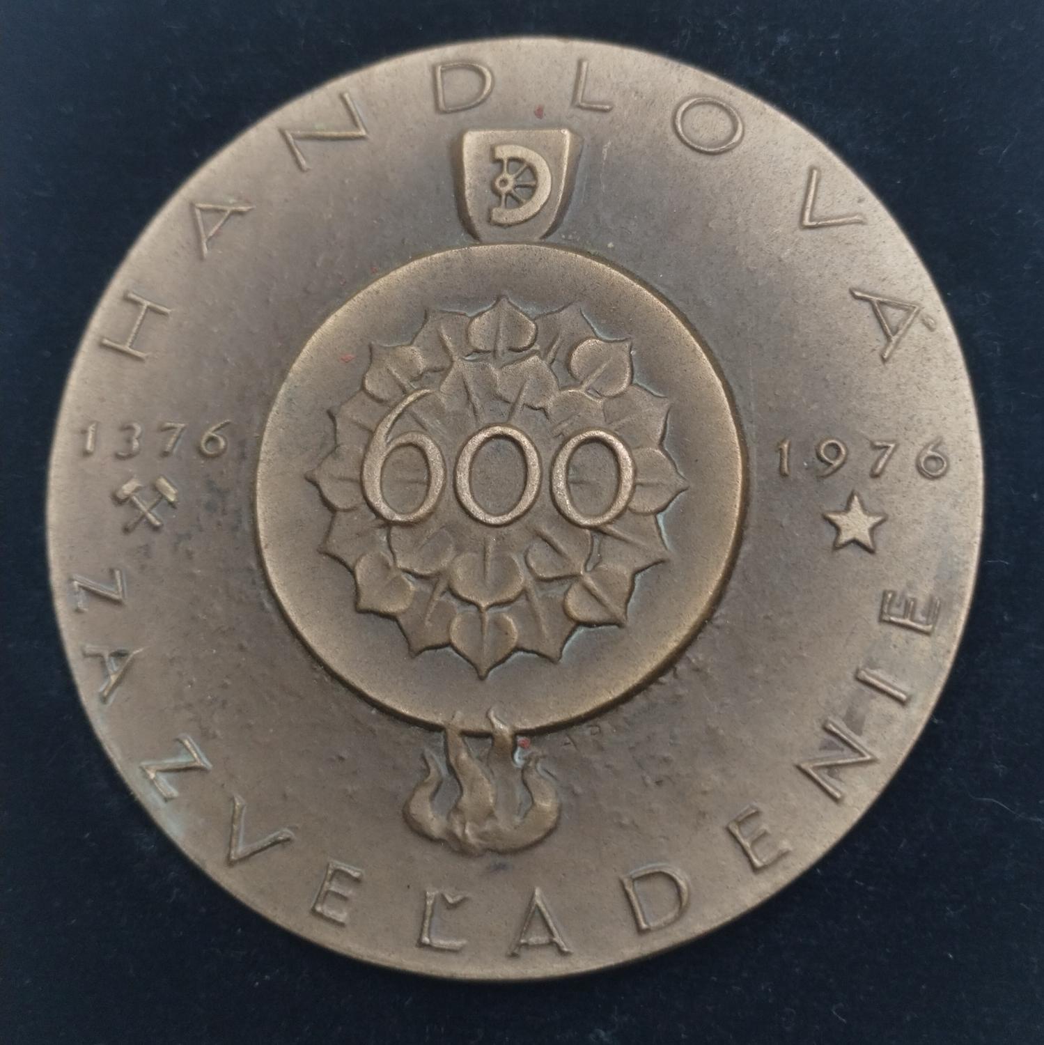 Predná strana - Handlová 600 rokov