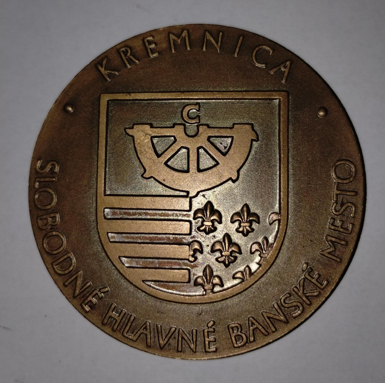 Zadná strana - Kremnica 90 rokov múzejníctva