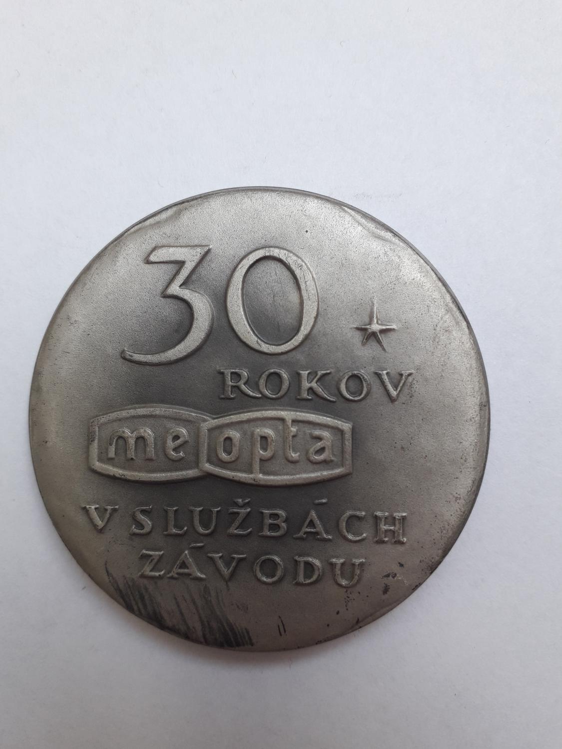 Zadná strana - Meopta Bratislava 30 rokov v službách závodu