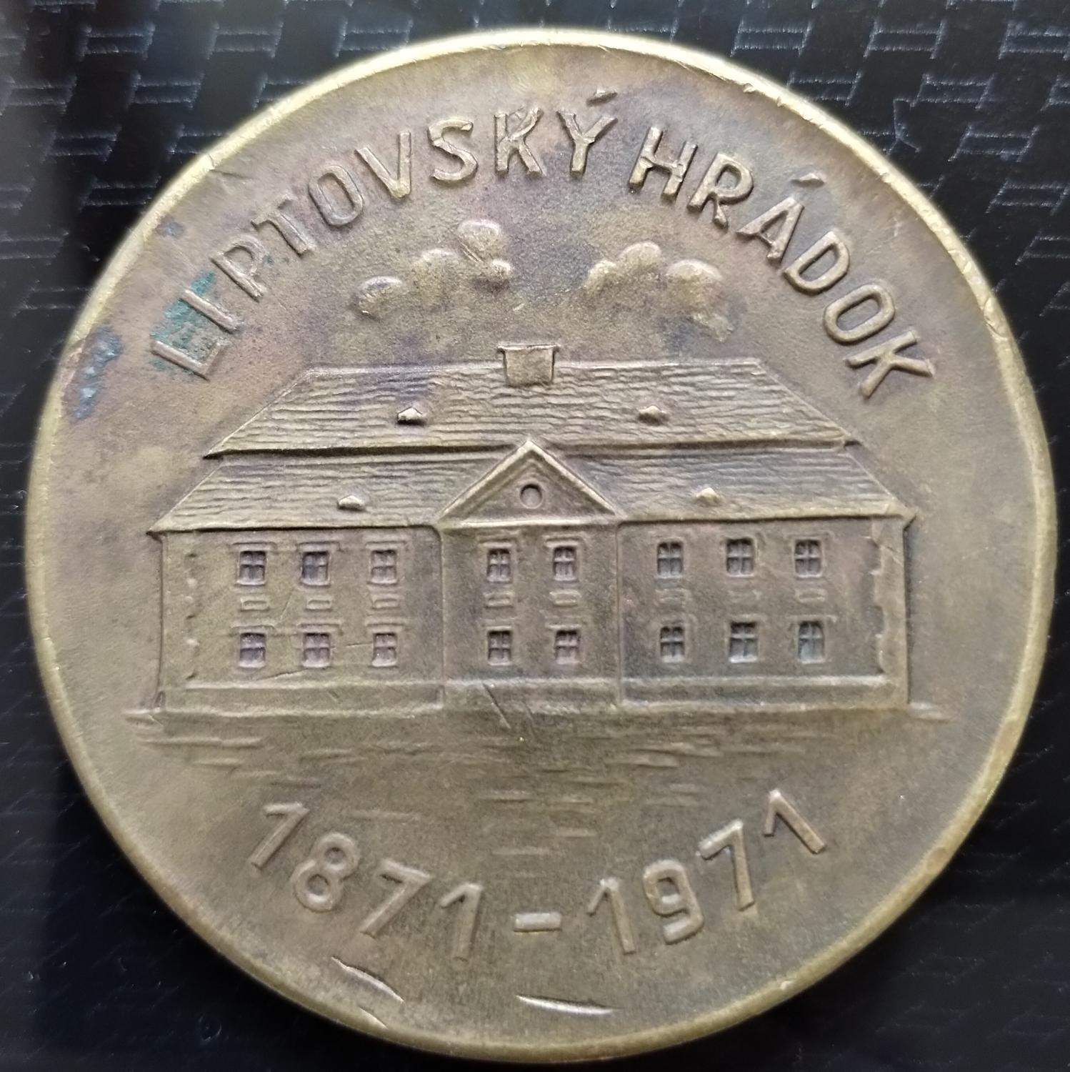 Predná strana - Liptovský Hrádok prvá poľnohospodárska škola na Slovensku