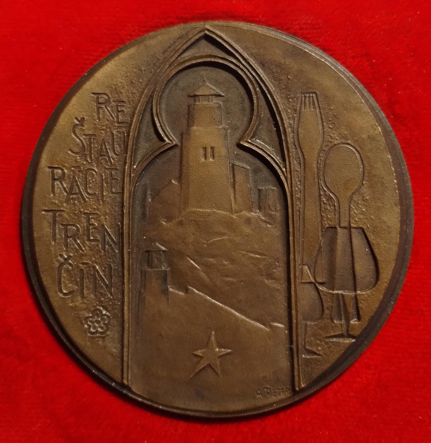 Predná strana - Reštaurácie Trenčín