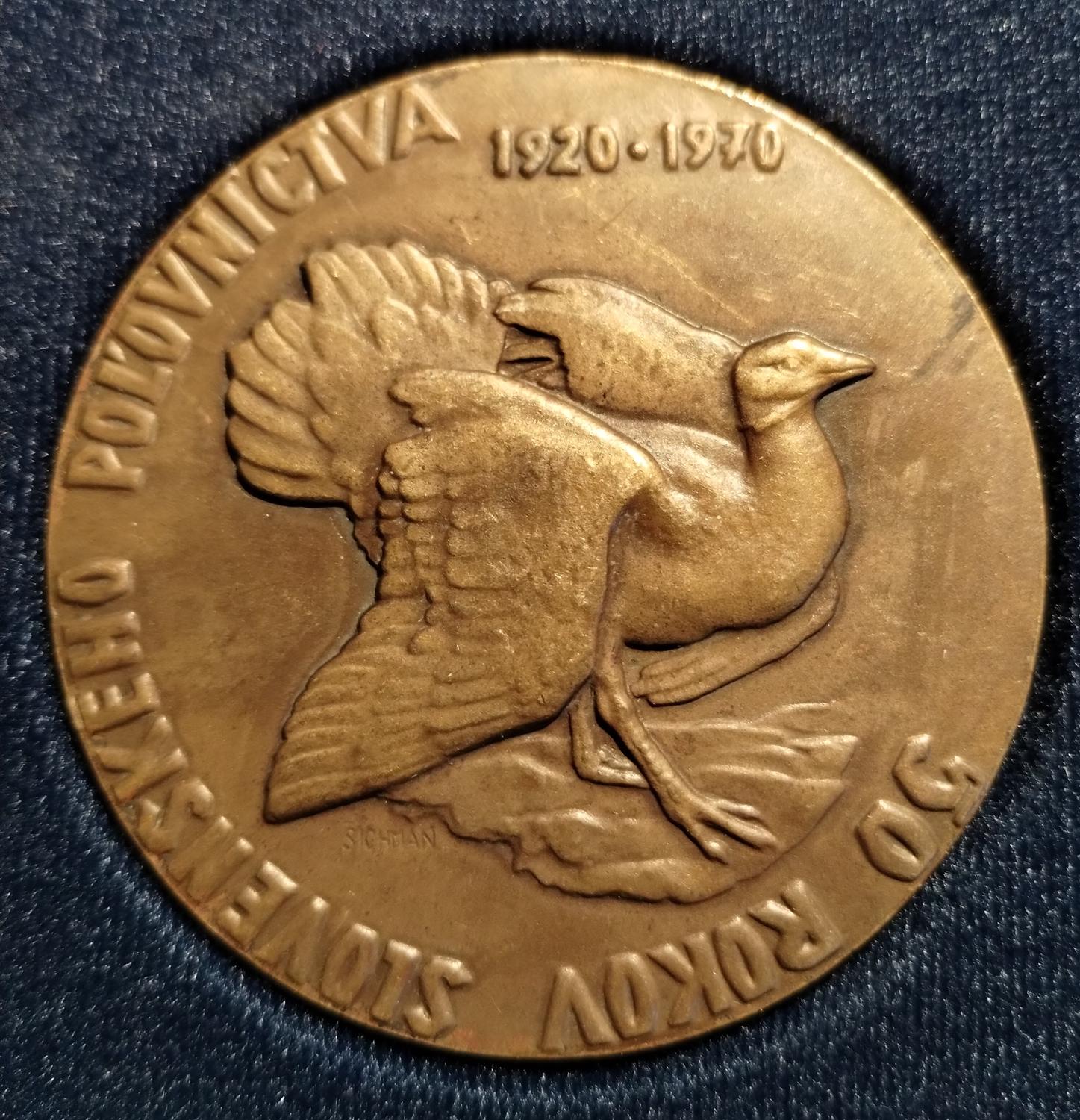 Predná strana - Slovenské poľovníctvo 50.rokov