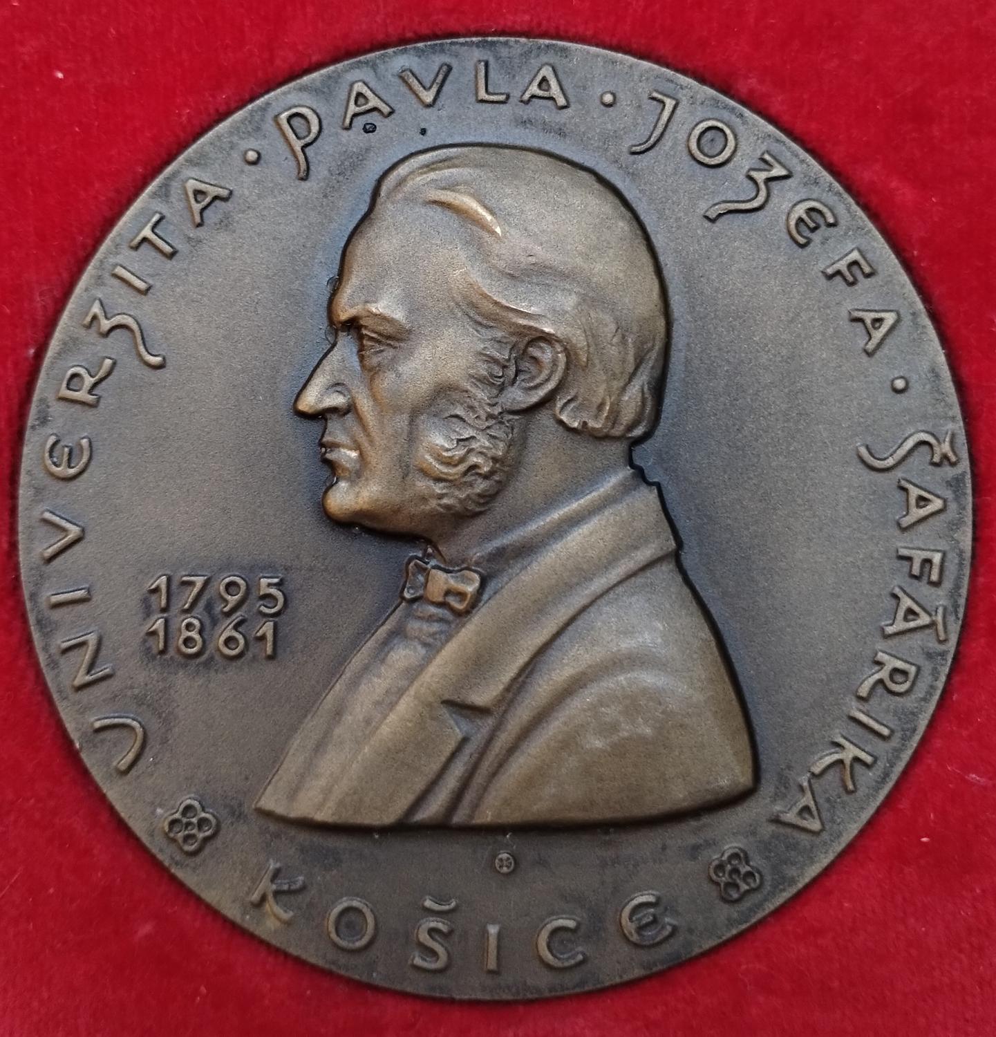 Predná strana - Univerzita P.J.Šafárika Košice