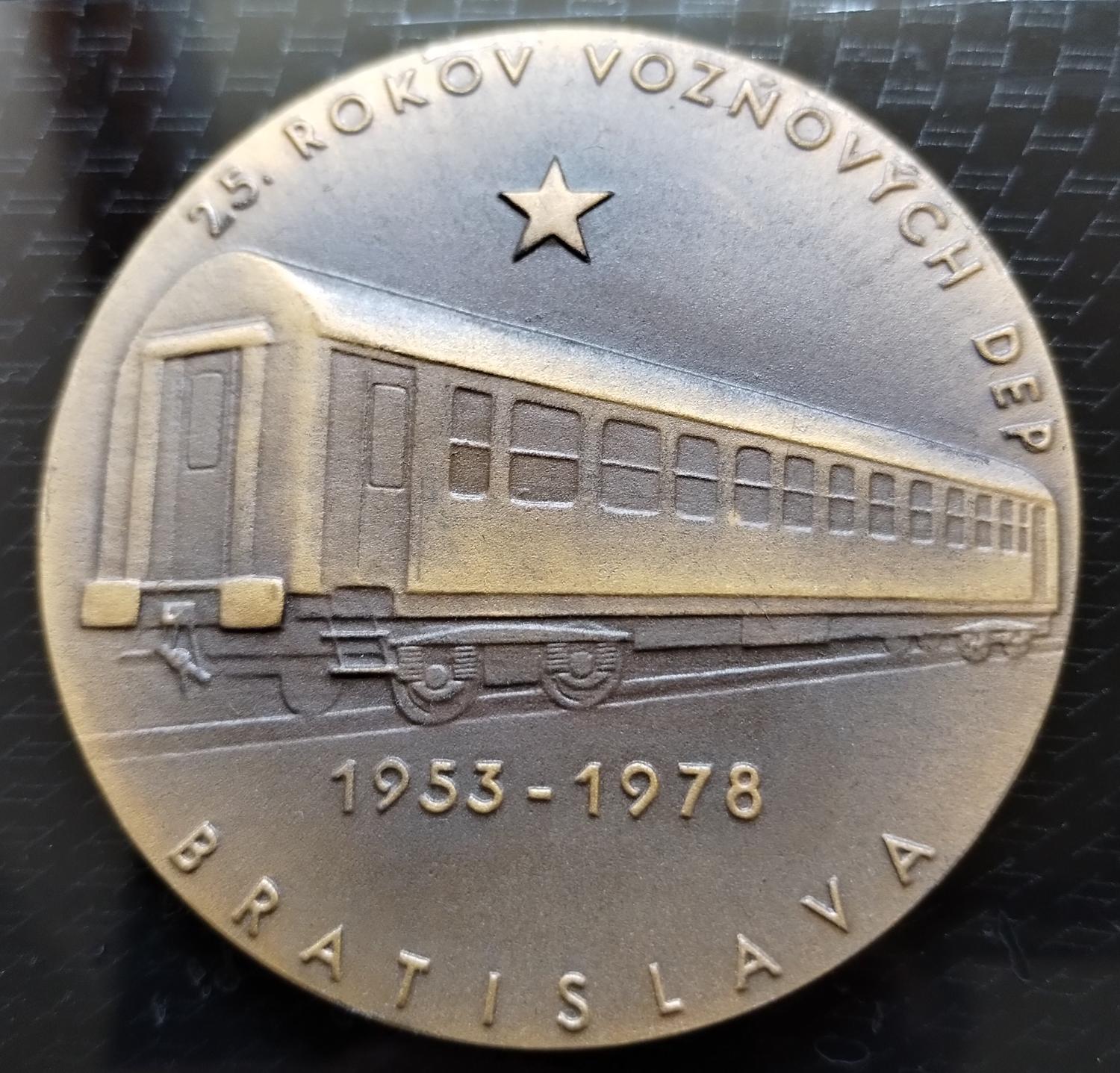 Predná strana - Vozňové depo 25.rokov
